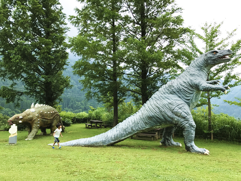 白山恐竜パーク白峰オブジェ